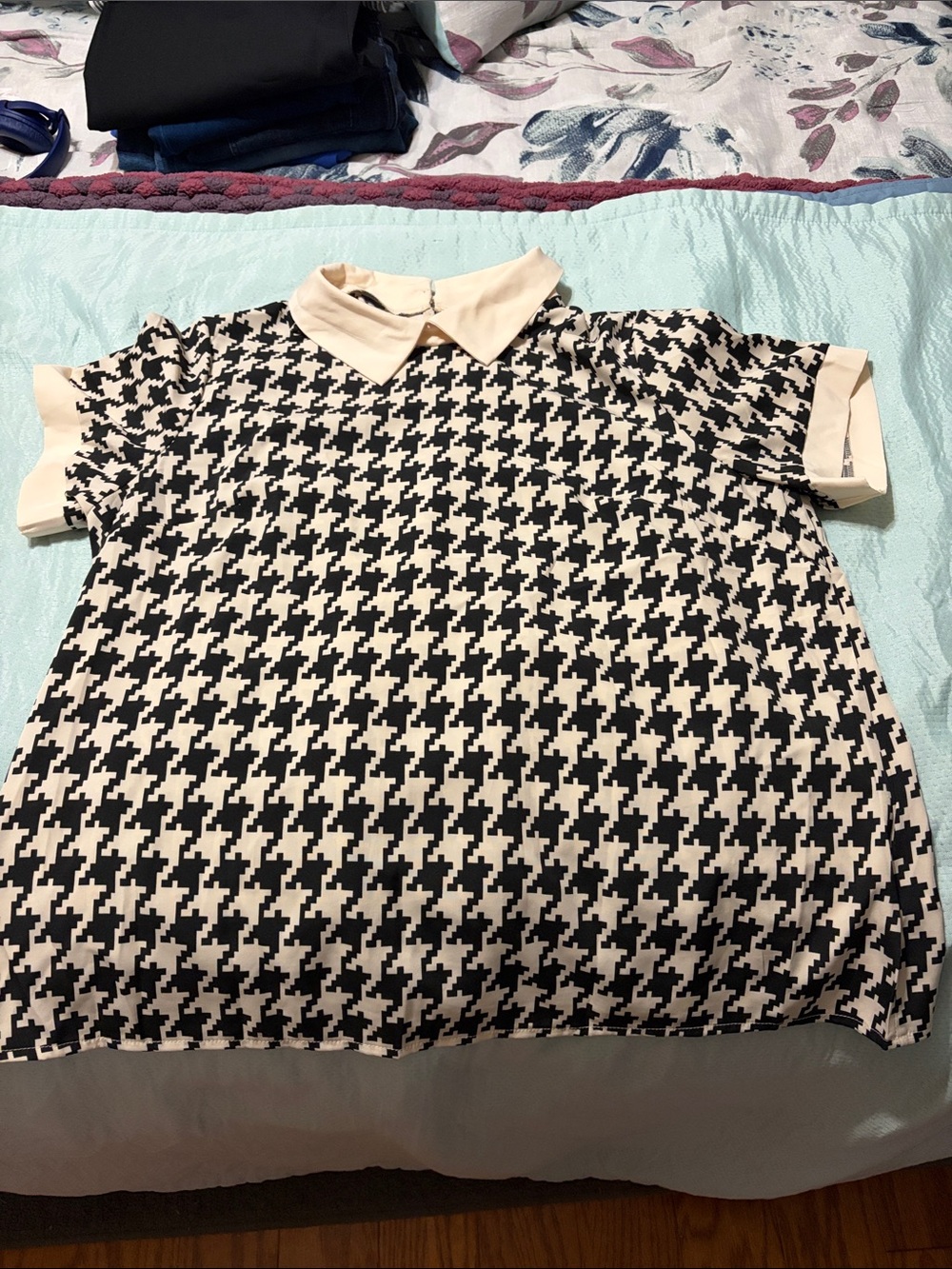 SHEIN Black and Cream Houndstooth Polo Collar Top